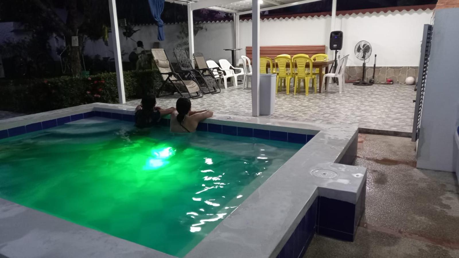 Casa Vacacional Con Jacuzzi Privado Y Bbq Carmen de Apicala